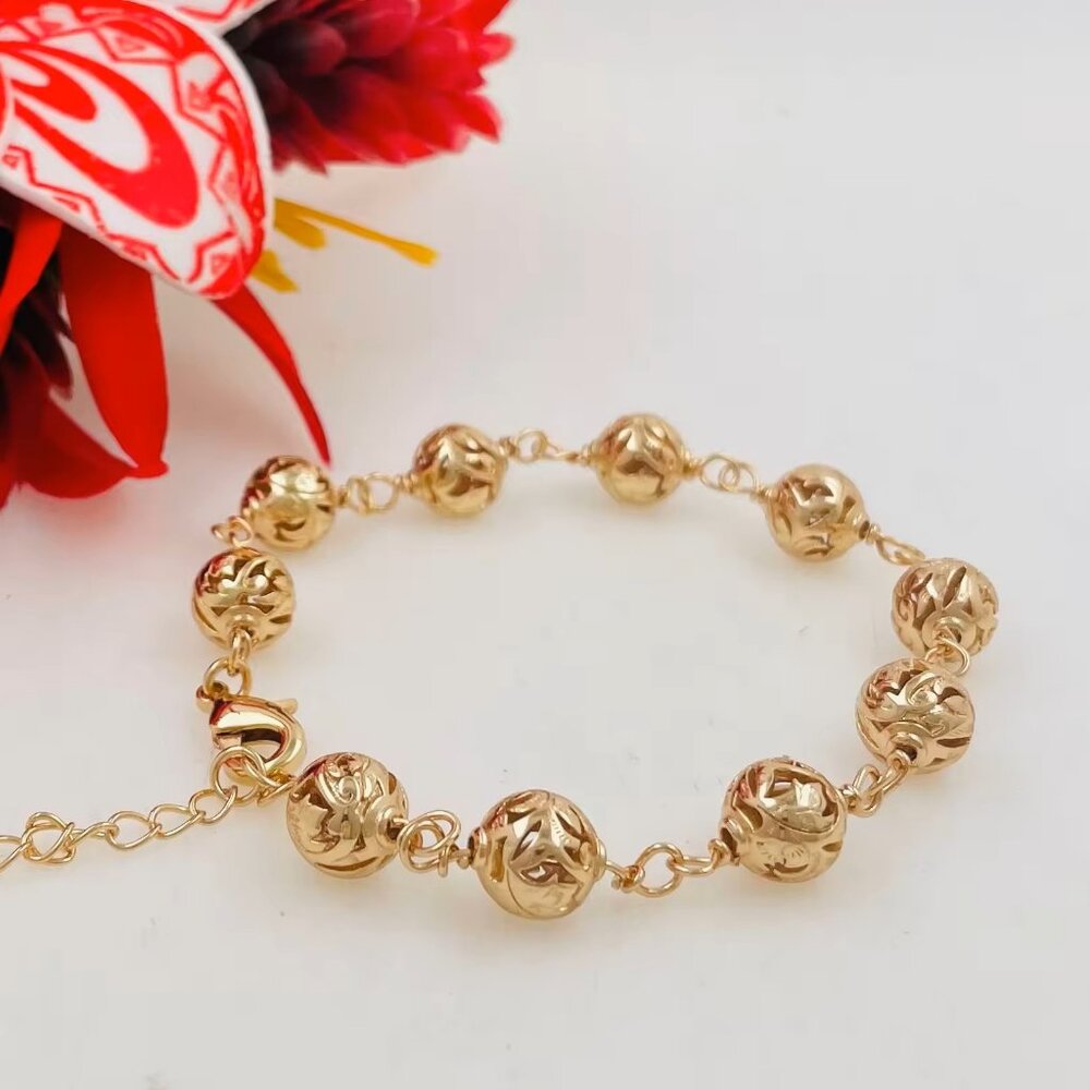 Hawaiian Maile Engraved cutout Bracelet